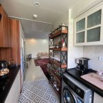 واحدی غرق نور با ویو کوه و آبشار در منطقه22