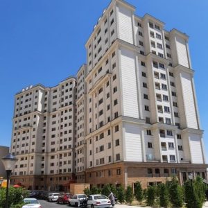 ایستاده بر سکوی اول معماری/برجی برای درخشش