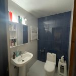 واحدی غرق نور با ویو کوه و آبشار در منطقه22