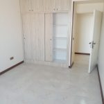 140 متر برج باغ اعیان نشین غرق نور بمب منطقه