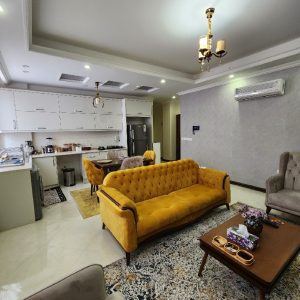 70متری دو خوابه ، با کلیه لوازم ، دیزاین شده